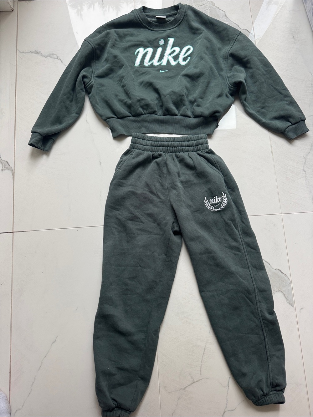 Nike sweatshirt and sweatpants set